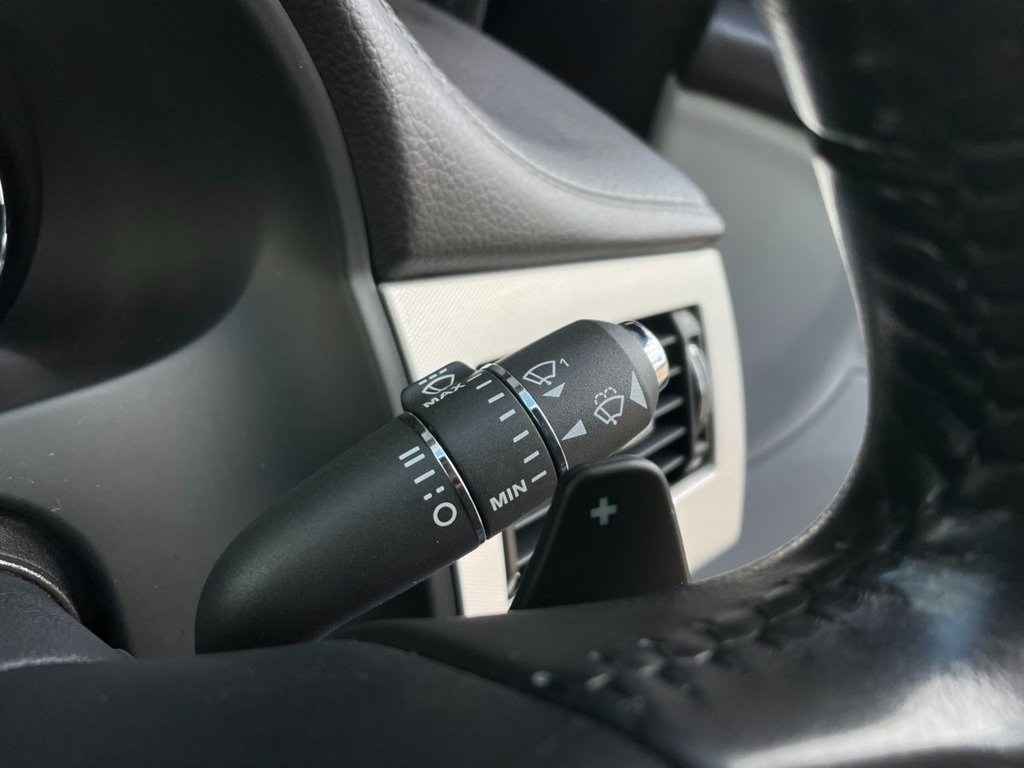 USED 2013 63 JAGUAR XF 2.2 D LUXURY 4d 200 BHP 