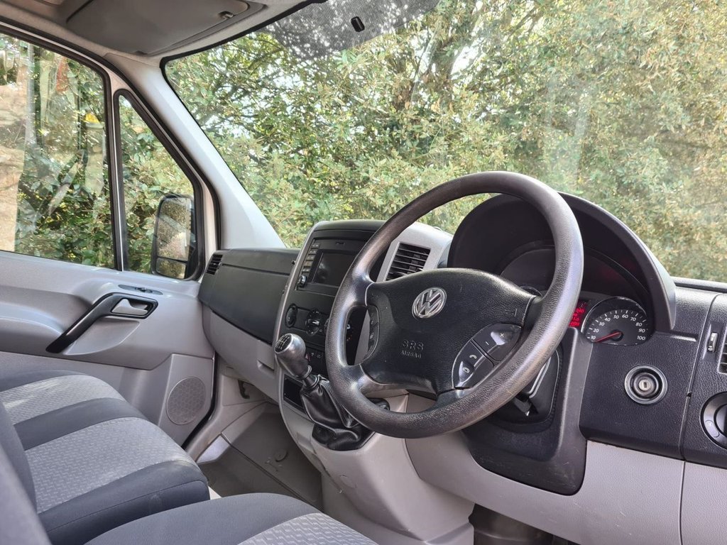 USED 2014 64 VOLKSWAGEN CRAFTER 2.0 CR35 TDI C/C 136 BHP Beavertail 