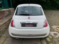 USED 2013 13 FIAT 500 1.2 LOUNGE 3d 69 BHP LOW MILEAGE - ONLY &pound;30.00 12 MONTHS TAX - PANORAMIC GLASS ROOF - 16 INCH GLOSS BLACK ALLOYS - 2 FORMER KEEPERS - LOW INSURANCE GROUP - IDEAL 1SR CAR