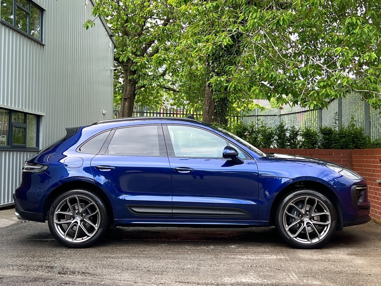2021 71 PORSCHE MACAN 2.0L PDK 5d 262 BHP