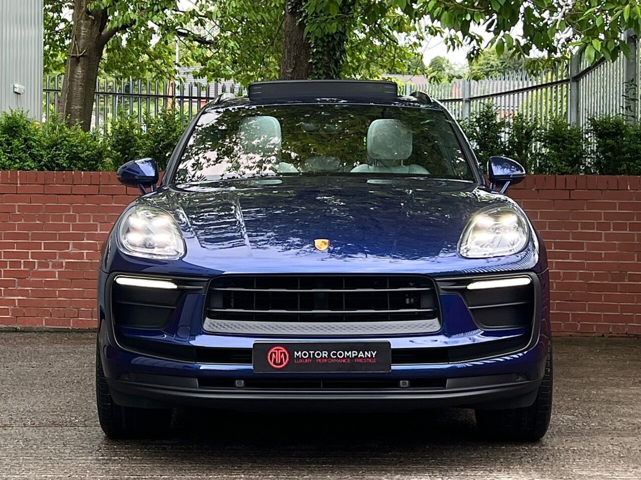2021 71 PORSCHE MACAN 2.0L PDK 5d 262 BHP