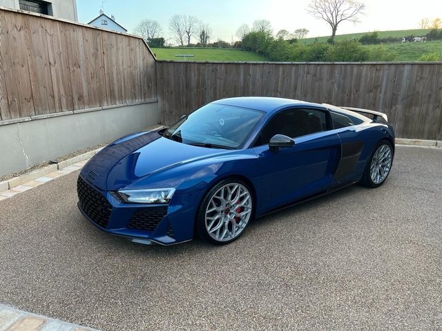2020 20 Audi R8 5.2 V10 PERFORMANCE CARBON BLACK QUATTRO 2d 612 BHP