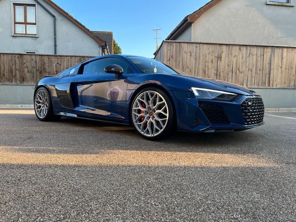 USED 2020 20 AUDI R8 5.2 V10 PERFORMANCE CARBON BLACK QUATTRO 2d 612 BHP 20" VOSSEN WHEELS OPTIONAL