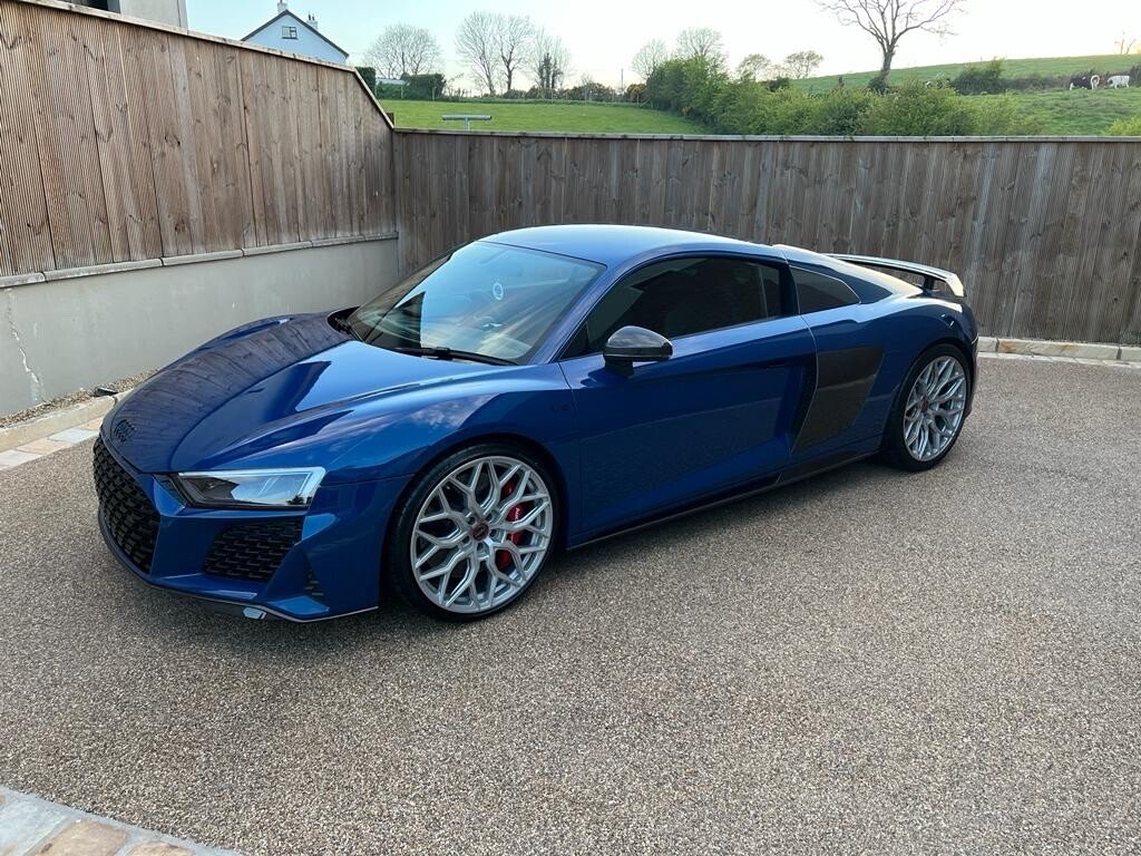 USED 2020 20 AUDI R8 5.2 V10 PERFORMANCE CARBON BLACK QUATTRO 2d 612 BHP 20" VOSSEN WHEELS OPTIONAL
