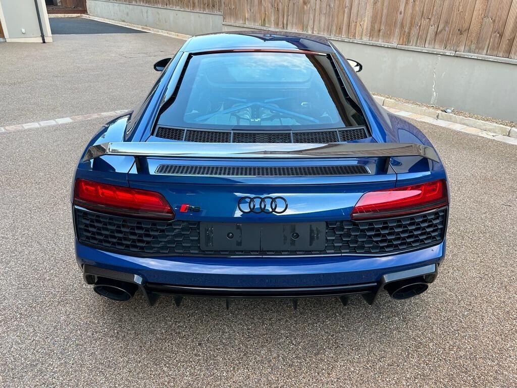 USED 2020 20 AUDI R8 5.2 V10 PERFORMANCE CARBON BLACK QUATTRO 2d 612 BHP 20" VOSSEN WHEELS OPTIONAL