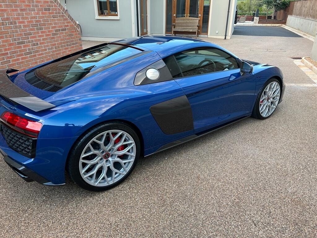 USED 2020 20 AUDI R8 5.2 V10 PERFORMANCE CARBON BLACK QUATTRO 2d 612 BHP 20" VOSSEN WHEELS OPTIONAL