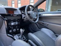 USED 2007 07 VAUXHALL ASTRA 2.0L VXR 3d 240 BHP ONE OWNER