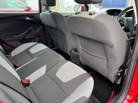 USED 2013 63 FORD FOCUS 1.6 ZETEC 5d 104 BHP 