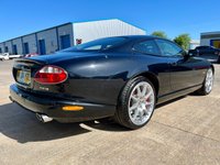 USED 2004 04 JAGUAR XKR Sports 4.2 XKR COUPE 2d 400 BHP 7k Extras,High Specification