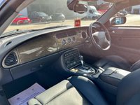 USED 2004 04 JAGUAR XKR Sports 4.2 XKR COUPE 2d 400 BHP 7k Extras,High Specification