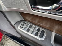USED 2013 63 JAGUAR XF 3.0 D V6 LUXURY 4d 240 BHP 