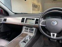 USED 2013 63 JAGUAR XF 3.0 D V6 LUXURY 4d 240 BHP 