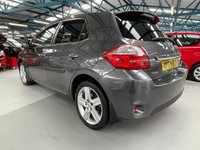 USED 2010 59 TOYOTA AURIS 1.6 SR VALVEMATIC 5d 132 BHP 