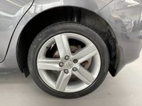 USED 2010 59 TOYOTA AURIS 1.6 SR VALVEMATIC 5d 132 BHP 