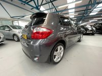 USED 2010 59 TOYOTA AURIS 1.6 SR VALVEMATIC 5d 132 BHP 