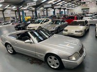 USED 2001 Y MERCEDES-BENZ SL 2.8 SL280 2dr CHERISHED EXAMPLE. LOW MILES.