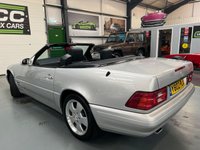 USED 2001 Y MERCEDES-BENZ SL 2.8 SL280 2dr CHERISHED EXAMPLE. LOW MILES.