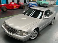USED 2001 Y MERCEDES-BENZ SL 2.8 SL280 2dr CHERISHED EXAMPLE. LOW MILES.