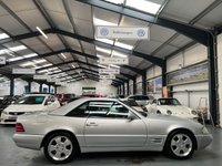 USED 2001 Y MERCEDES-BENZ SL 2.8 SL280 2dr CHERISHED EXAMPLE. LOW MILES.
