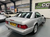 USED 2001 Y MERCEDES-BENZ SL 2.8 SL280 2dr CHERISHED EXAMPLE. LOW MILES.