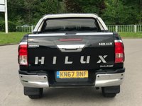 USED 2017 67 TOYOTA HI-LUX 2.4 INVINCIBLE X 4WD D-4D DCB 148 BHP FULL LEATHER + SAT NAV ** NO VAT **
