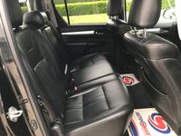 USED 2017 67 TOYOTA HI-LUX 2.4 INVINCIBLE X 4WD D-4D DCB 148 BHP FULL LEATHER + SAT NAV ** NO VAT **