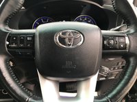 USED 2017 67 TOYOTA HI-LUX 2.4 INVINCIBLE X 4WD D-4D DCB 148 BHP FULL LEATHER + SAT NAV ** NO VAT **