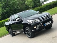USED 2017 67 TOYOTA HI-LUX 2.4 INVINCIBLE X 4WD D-4D DCB 148 BHP FULL LEATHER + SAT NAV ** NO VAT **