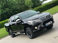 USED 2017 67 TOYOTA HI-LUX 2.4 INVINCIBLE X 4WD D-4D DCB 148 BHP FULL LEATHER + SAT NAV ** NO VAT **