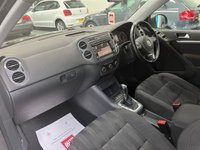 USED 2012 12 VOLKSWAGEN TIGUAN 2.0 SPORT TDI BLUEMOTION TECHNOLOGY 4MOTION DSG 5d 138 BHP Over &pound;5k Extras,DAB,Bluetooth
