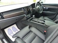 USED 2017 67 VOLVO V90 2.0 D5 POWERPULSE CROSS COUNTRY PRO AWD 5d 231 BHP www.suffolkcarcentre.co.uk - Located at Reydon