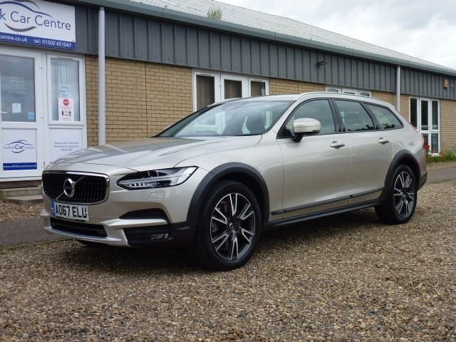 2017 67 Volvo V90 2.0 D5 POWERPULSE CROSS COUNTRY PRO AWD 5d 231 BHP