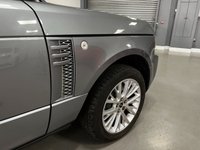 USED 2012 12 LAND ROVER RANGE ROVER 4.4 TDV8 WESTMINSTER 5d 313 BHP * SUNROOF * PARK SENSORS * CRUISE * CLIMATE * NAV * HEATED LEATHER SEATS * 19" ALLOYS *
