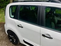USED 2013 62 CITROEN C3 PICASSO 1.4 SELECTION 5d 94 BHP ONLY 32,000 MILES//1 RETIRED FROM DRIVING OWNER//ALLOYS/AIRCON//ALPINE WHITE//STUNNING CONDITION//X8 CITROEN DEALER SERVICE STAMPS//X2 NEW FRONT TYRES 94 BHP ONLY 32,000 MILES//1 RETIRED FROM DRIVING OWNER//ALLOYS/AIRCON//ALPINE WHITE//STUNNING CONDITION//X8 CITROEN DEALER SERVICE STAMPS\PANORAMIC SUNROOF