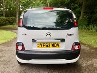 USED 2013 62 CITROEN C3 PICASSO 1.4 SELECTION 5d 94 BHP ONLY 32,000 MILES//1 RETIRED FROM DRIVING OWNER//ALLOYS/AIRCON//ALPINE WHITE//STUNNING CONDITION//X8 CITROEN DEALER SERVICE STAMPS//X2 NEW FRONT TYRES 94 BHP ONLY 32,000 MILES//1 RETIRED FROM DRIVING OWNER//ALLOYS/AIRCON//ALPINE WHITE//STUNNING CONDITION//X8 CITROEN DEALER SERVICE STAMPS\PANORAMIC SUNROOF