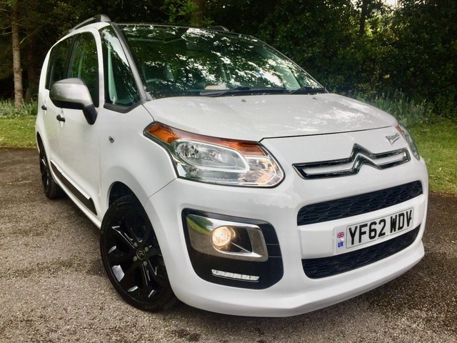 2013 62 Citroen C3 Picasso 1.4 SELECTION 5d 94 BHP ONLY 32,000 MILES//1 RETIRED FROM DRIVING OWNER//ALLOYS/AIRCON//ALPINE WHITE//STUNNING CONDITION//X8 CITROEN DEALER SERVICE STAMPS//X2 NEW FRONT TYRES
