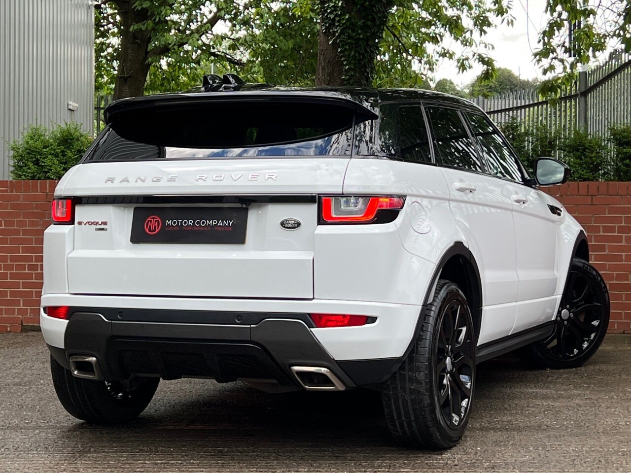 2018 67 LAND ROVER RANGE ROVER EVOQUE 2.0L TD4 HSE DYNAMIC 5d AUTO 177 BHP