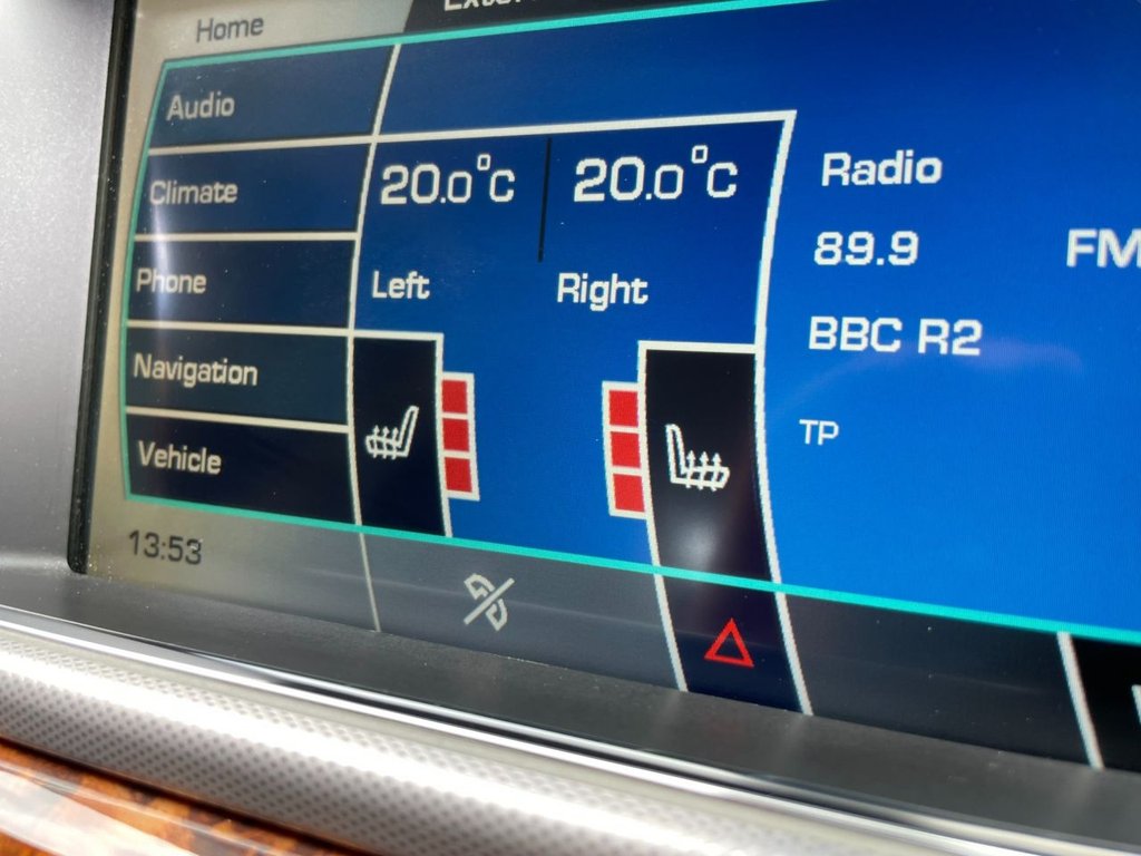 USED 2010 60 JAGUAR XF 3.0 V6 PREMIUM LUXURY 4d 240 BHP 