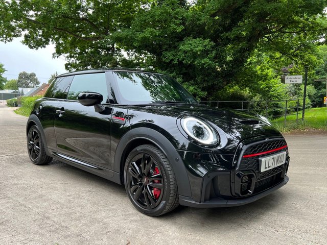 2022 71 MINI Hatch John Cooper Works 2.0 JOHN COOPER WORKS 3d 228 BHP