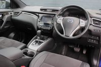 USED 2017 17 NISSAN QASHQAI 1.2 N-VISION DIG-T XTRONIC 5d 113 BHP Fabulous condition...5 Nissan Services, Navigation, Heated Seats, Bluetooth, 360' Cameras...