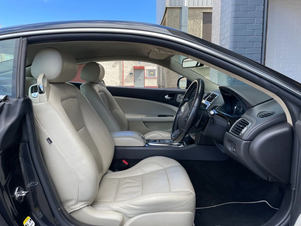USED 2011 JAGUAR XK 5.0 XK PORTFOLIO 2d 385 BHP 