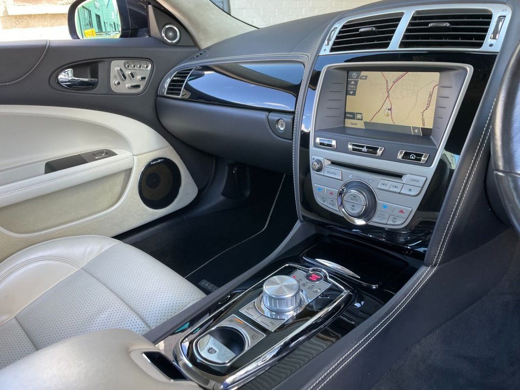 USED 2011 JAGUAR XK 5.0 XK PORTFOLIO 2d 385 BHP 