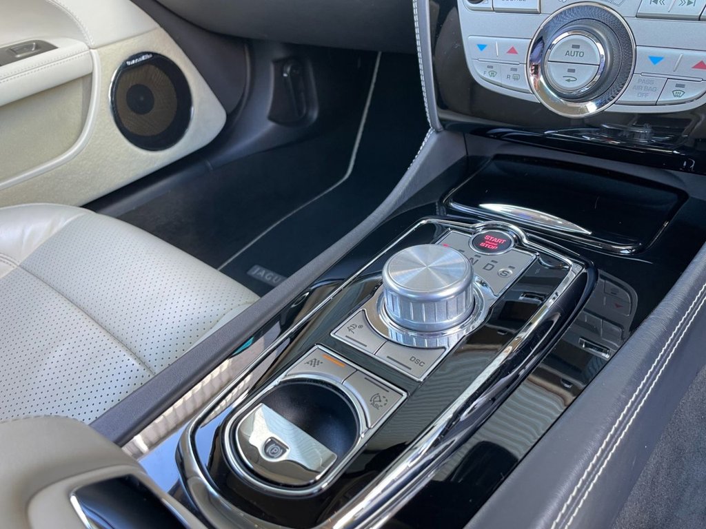 USED 2011 JAGUAR XK 5.0 XK PORTFOLIO 2d 385 BHP 