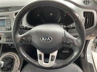 USED 2015 65 KIA SPORTAGE 1.6 2 ISG 5d 133 BHP GENUINE LOW MILES, 2 KEYS SUPPLIED, FULL SERVICE HISTORY, GLASS PAN ROOF, DIAMOND CUT ALLOYS