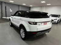 USED 2015 15 LAND ROVER RANGE ROVER EVOQUE 2.2 SD4 PURE TECH 5d 190 BHP * PAN ROOF * PARKING SENSORS  * PRIVACY * CLIMATE * NAV * CRUISE * BLUETOOTH * DAB RADIO * HEATED SEATS *