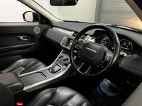 USED 2015 15 LAND ROVER RANGE ROVER EVOQUE 2.2 SD4 PURE TECH 5d 190 BHP * PAN ROOF * PARKING SENSORS  * PRIVACY * CLIMATE * NAV * CRUISE * BLUETOOTH * DAB RADIO * HEATED SEATS *