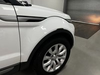 USED 2015 15 LAND ROVER RANGE ROVER EVOQUE 2.2 SD4 PURE TECH 5d 190 BHP * PAN ROOF * PARKING SENSORS  * PRIVACY * CLIMATE * NAV * CRUISE * BLUETOOTH * DAB RADIO * HEATED SEATS *
