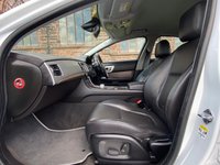 USED 2013 63 JAGUAR XF 2.2 D LUXURY 4d 163 BHP 