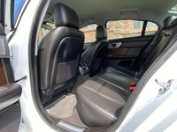 USED 2013 63 JAGUAR XF 2.2 D LUXURY 4d 163 BHP 