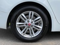 USED 2013 63 JAGUAR XF 2.2 D LUXURY 4d 163 BHP 